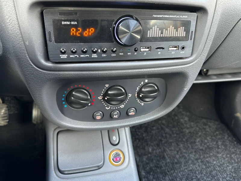 Renault Clio Бензин 1.2, снимка 11 - Автомобили и джипове - 52644634