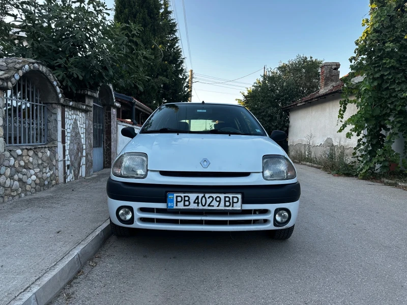 Renault Clio Бензин 1.2, снимка 4 - Автомобили и джипове - 52644634
