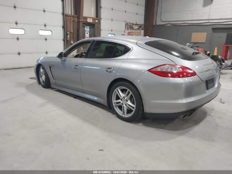 Porsche Panamera 4S * CARFAX* , снимка 3 - Автомобили и джипове - 53486942