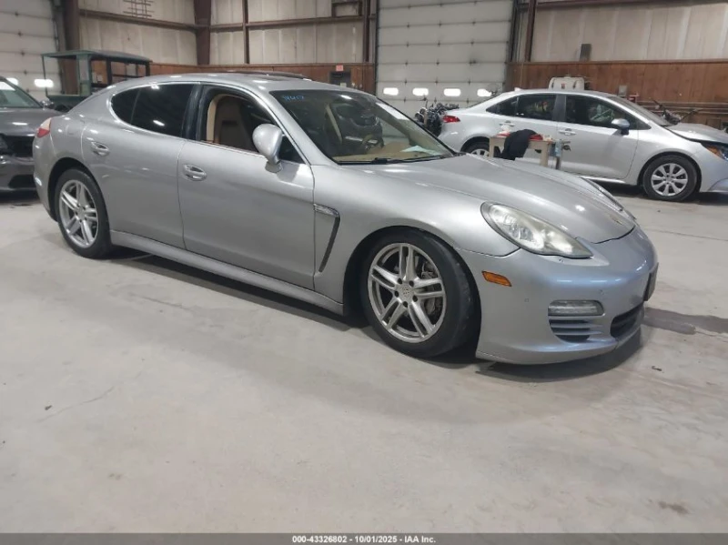 Porsche Panamera 4S * CARFAX* 