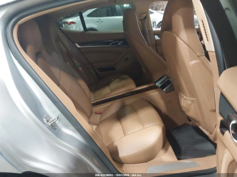 Porsche Panamera 4S * CARFAX* , снимка 8 - Автомобили и джипове - 53486942