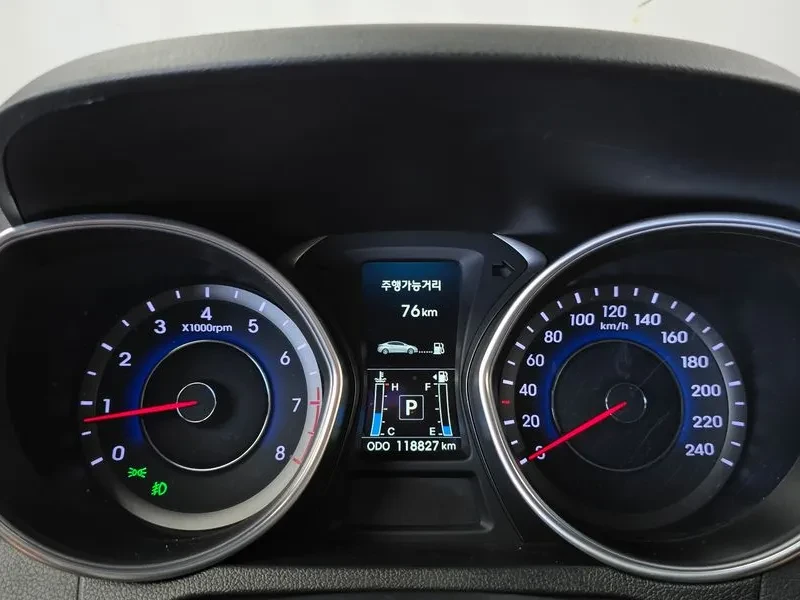 Hyundai Elantra 1.6 GDI, снимка 8 - Автомобили и джипове - 56325371