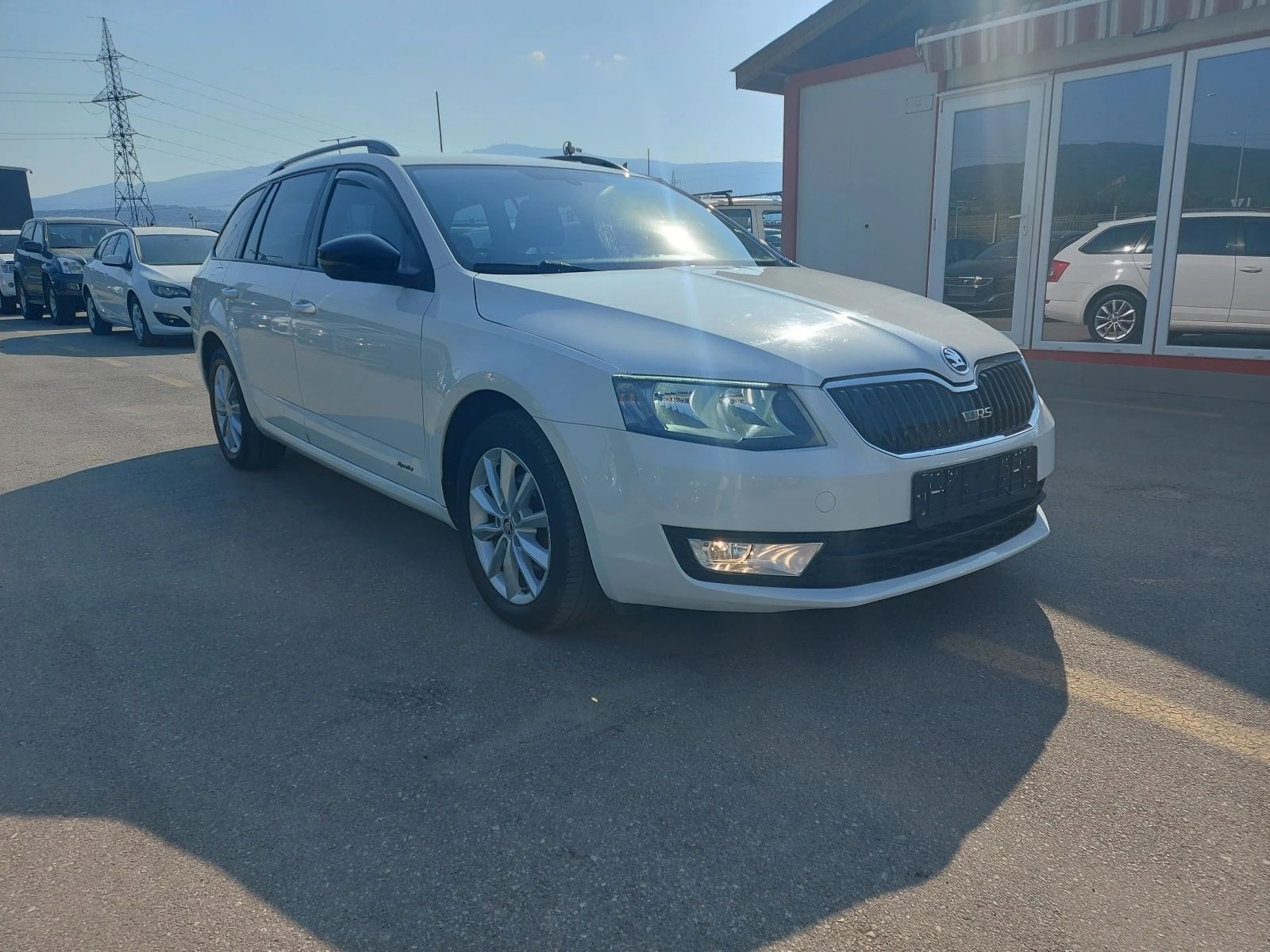 Skoda Octavia 1.2 TSI, RS OPTIC , 4 цилиндъра, 105 к.с - изображение 3