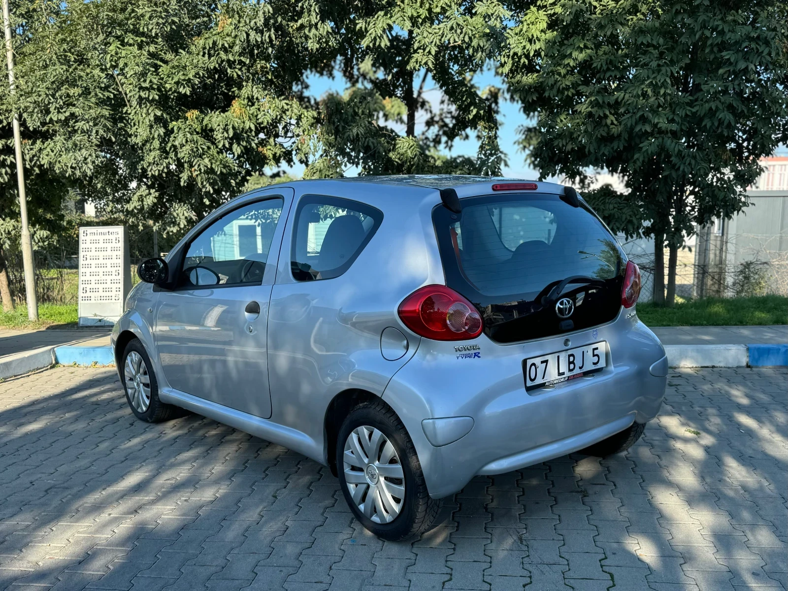 Toyota Aygo 128, 000km - изображение 4