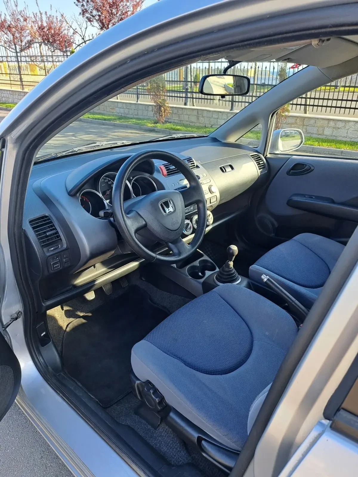 Honda Jazz 1.2 - изображение 8