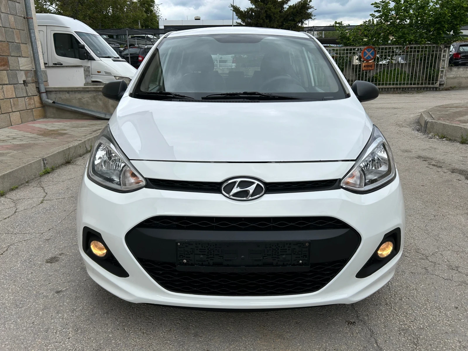 Hyundai I10 1.0i FACE BLACK EDITION  - изображение 2