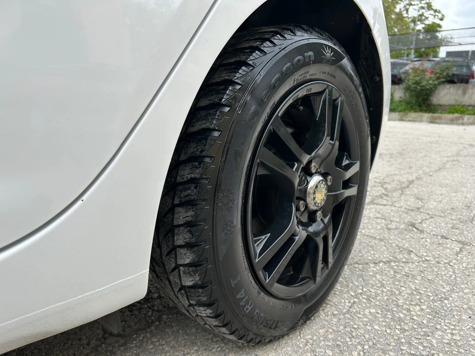 Hyundai I10 1.0i FACE BLACK EDITION  - изображение 8