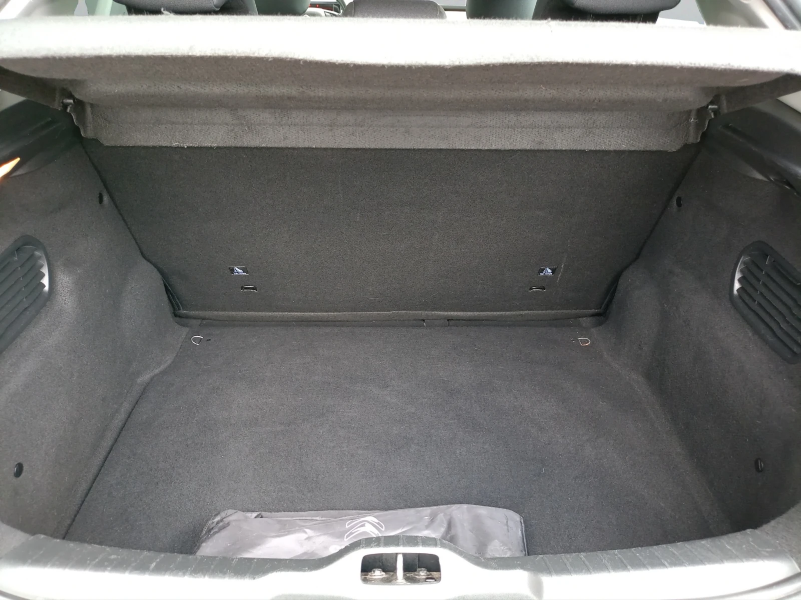 Citroen C4 Cactus 1.2i VTi 82HP BVM5 E6 - изображение 9