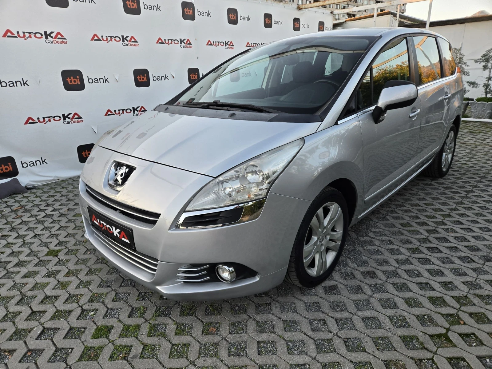 Peugeot 5008 2.0HDI-163кс= АВТОМАТ= АВТОПИЛОТ= EURO 5A - изображение 6