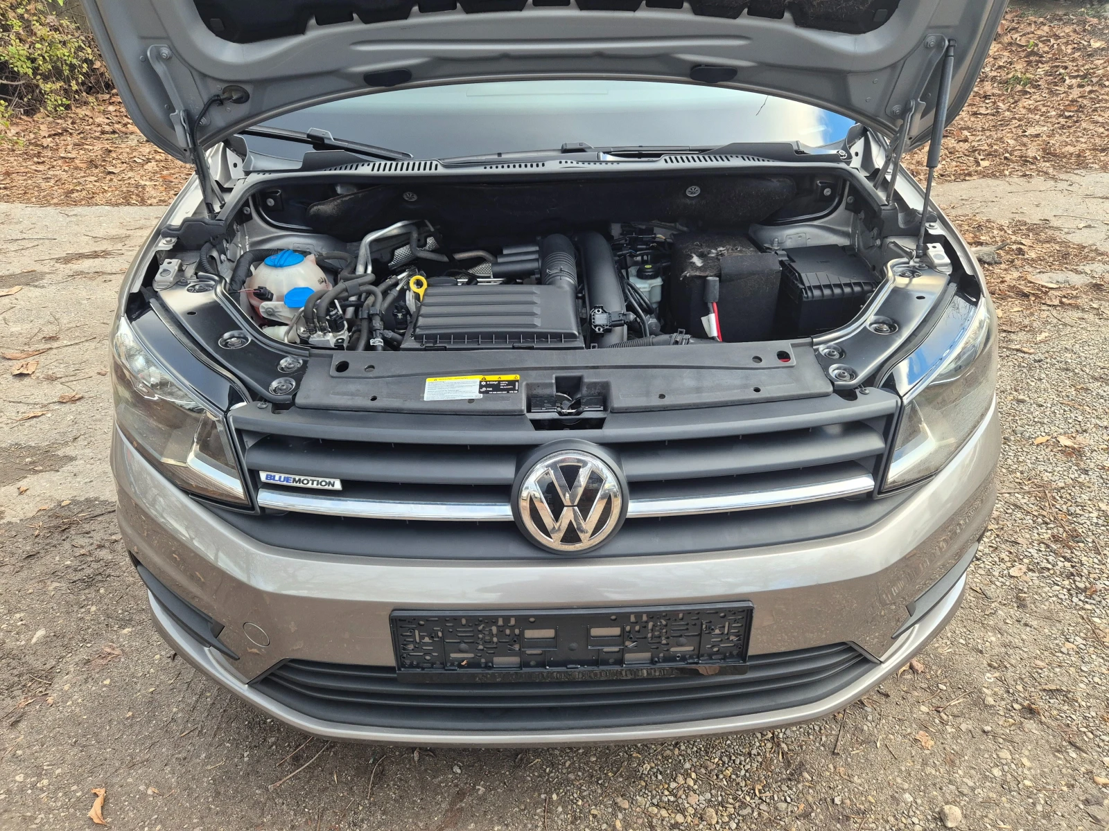 VW Caddy 1.4TGI MAXI 7  URO6B    | Mobile.bg   16