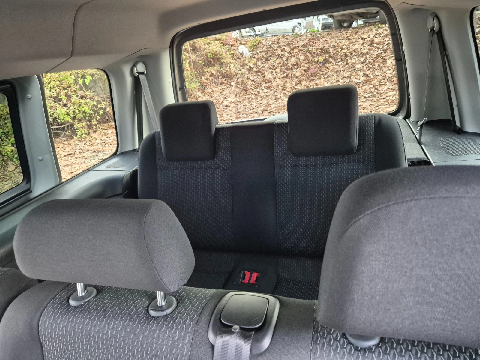 VW Caddy 1.4TGI MAXI 7  URO6B    | Mobile.bg   13