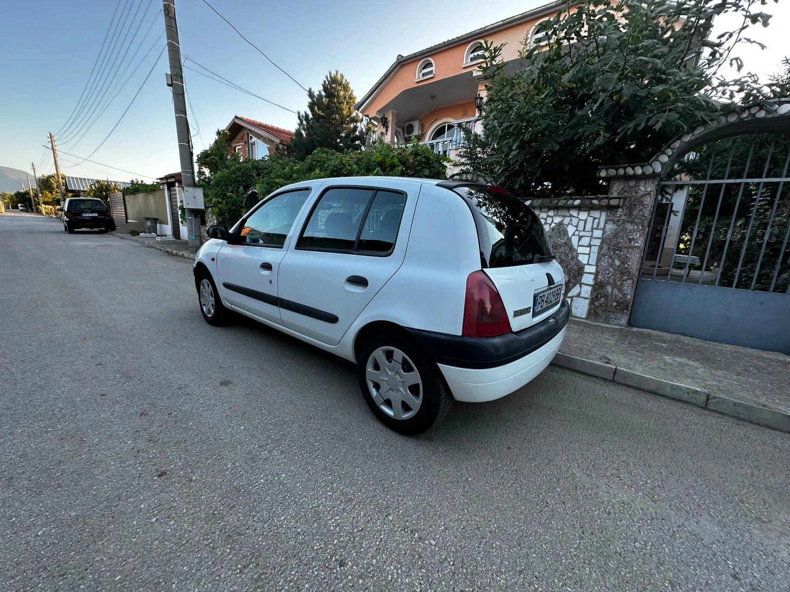 Renault Clio Бензин 1.2 - изображение 8