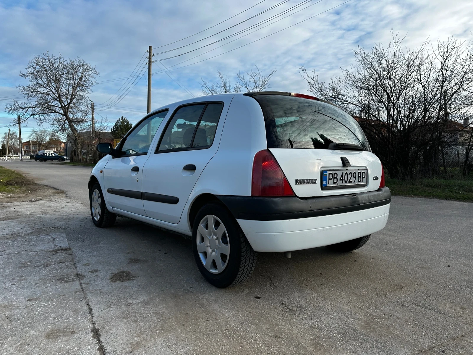Renault Clio Бензин 1.2, снимка 15 - Автомобили и джипове - 53867296