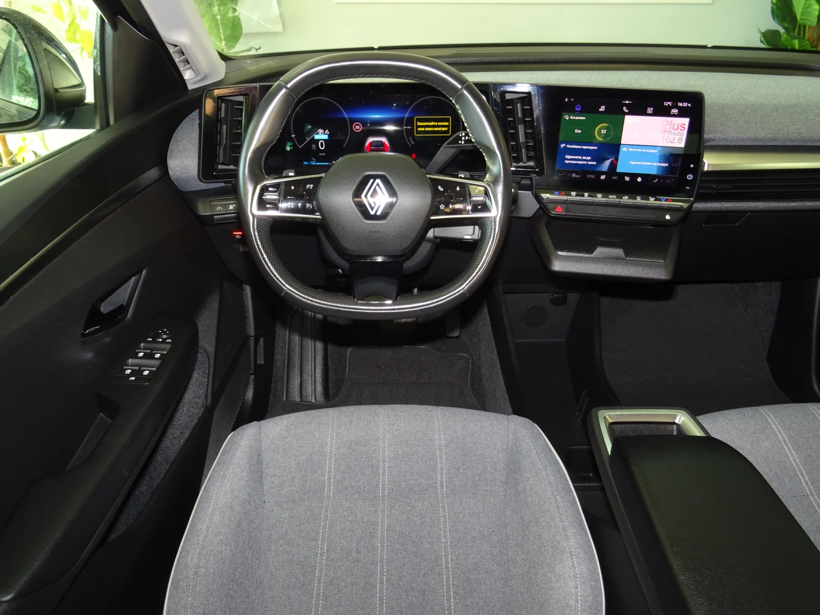 Renault Megane E-TECH EV60 220�� EQUILIBRE | Mobile.bg � ����������� 12