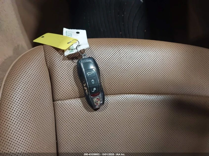 Porsche Panamera 4S * CARFAX*  | Mobile.bg � ����������� 11