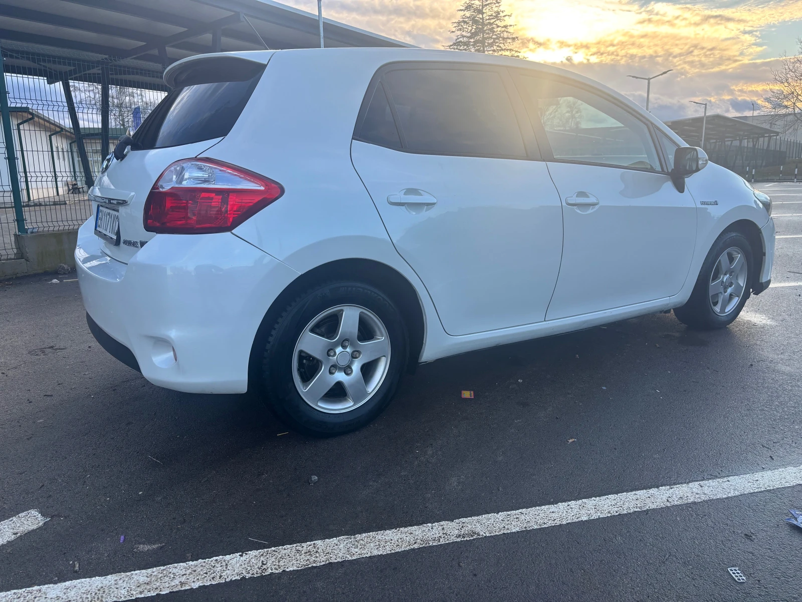 Toyota Auris  - изображение 5