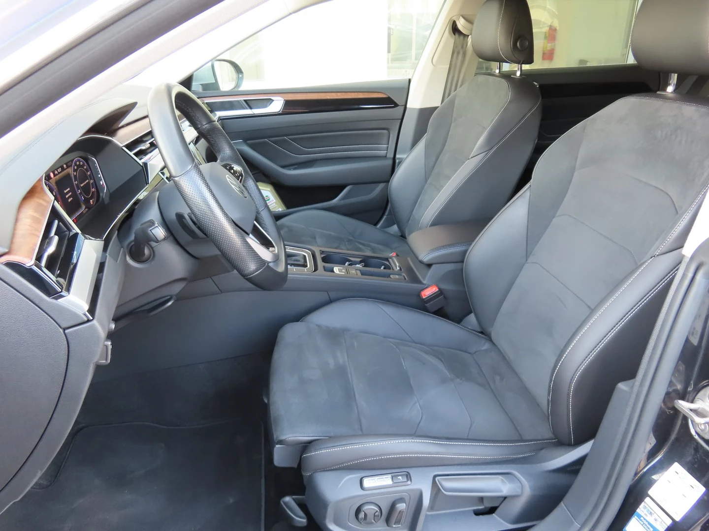 VW Arteon Elegance 2.0 TSI OPF DSG - изображение 7