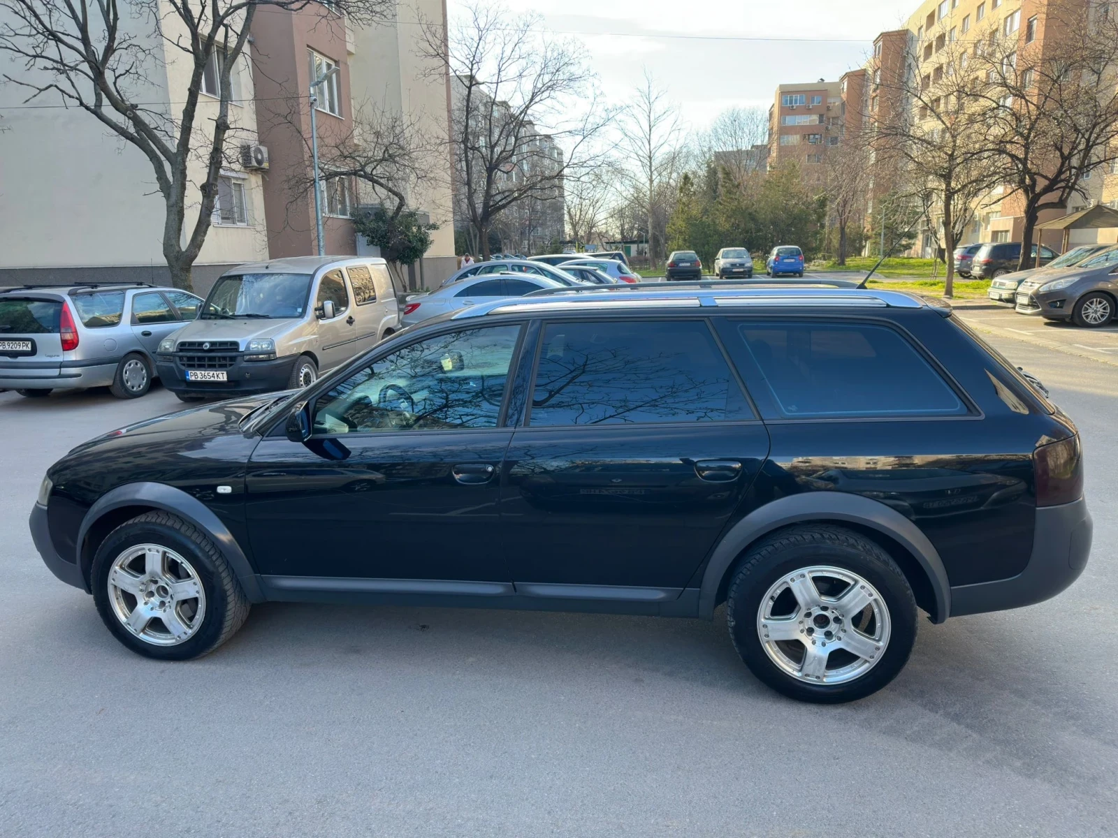 Audi A6 Allroad 2.5TDI V6 Quattro Автопилот/Климат, снимка 5 - Автомобили и джипове - 53808543