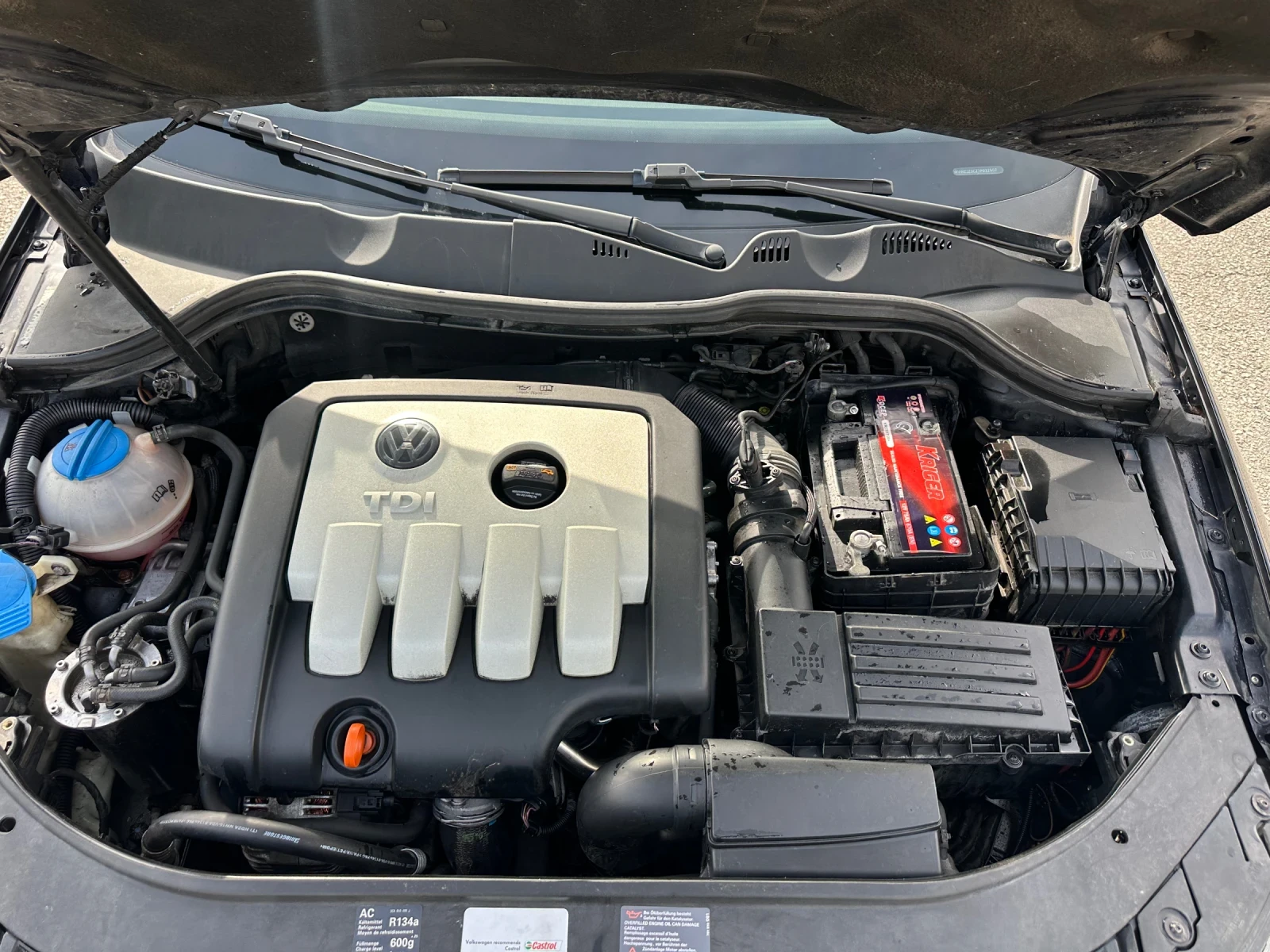 VW Passat 2.0 TDi DSG Highline , снимка 16 - Автомобили и джипове - 54178109