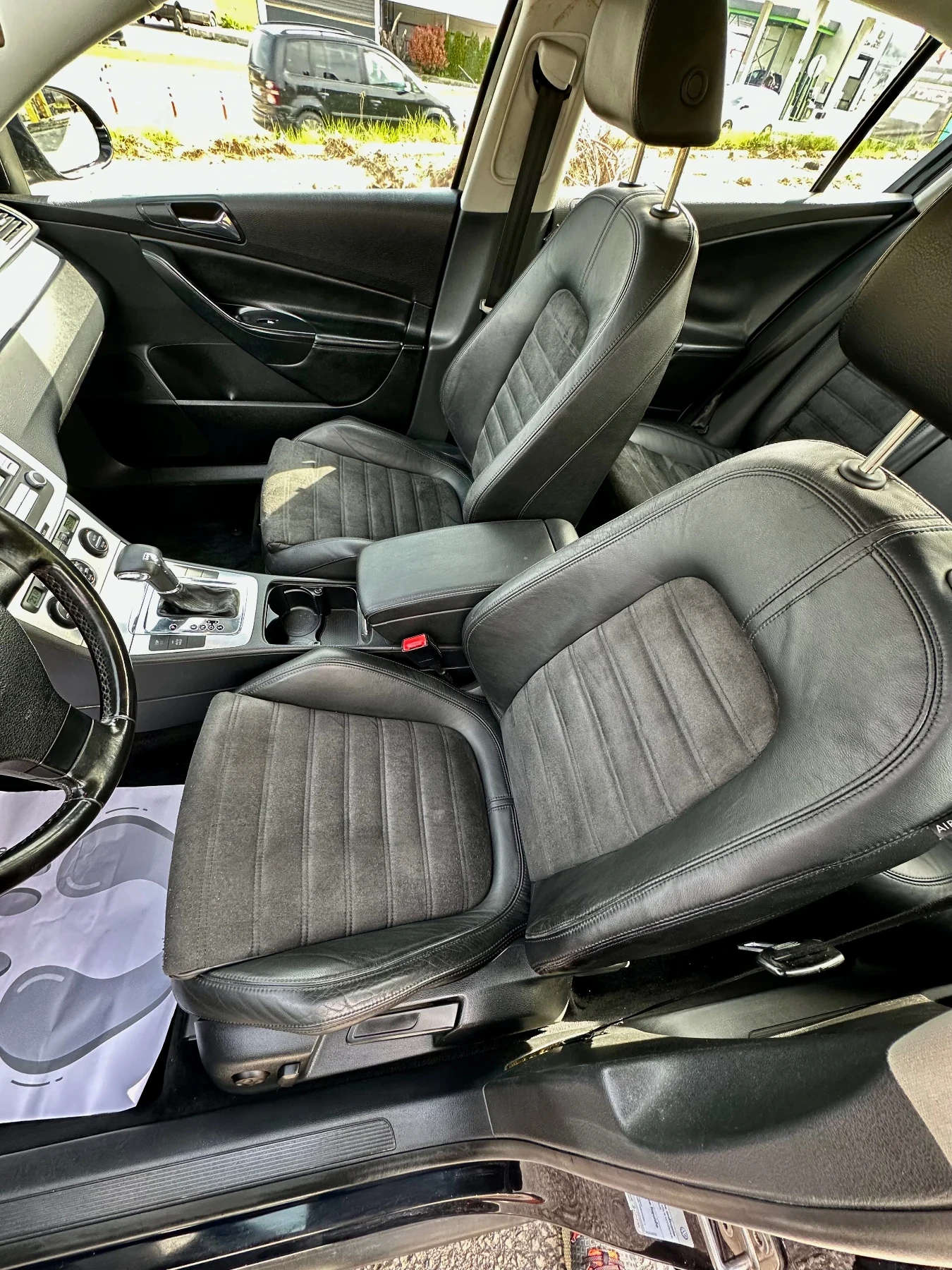 VW Passat 2.0 TDi DSG Highline , снимка 10 - Автомобили и джипове - 54178109