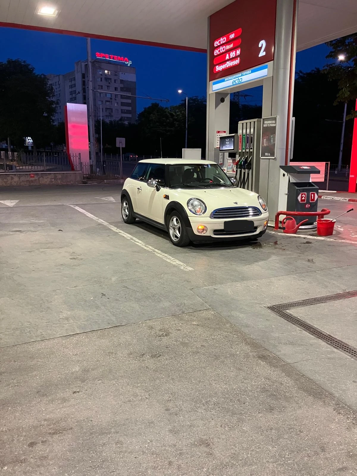 Mini One, снимка 9 - Автомобили и джипове - 54360218