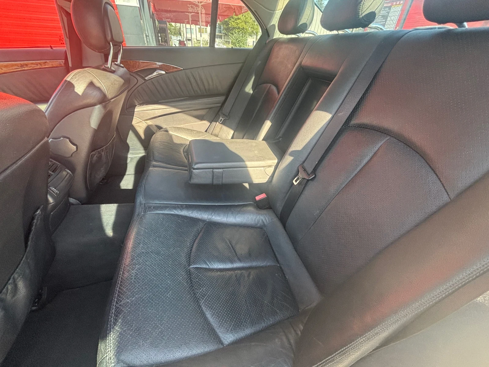 Mercedes-Benz E 270, снимка 9 - Автомобили и джипове - 55512837