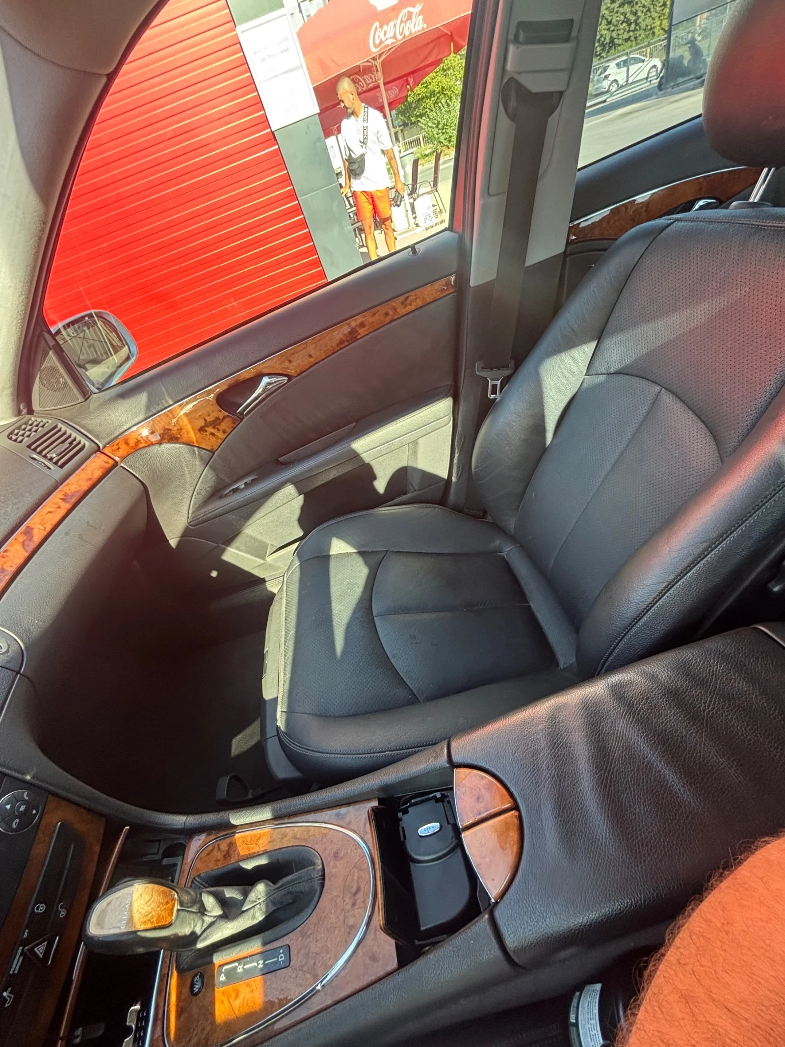 Mercedes-Benz E 270, снимка 13 - Автомобили и джипове - 55512837