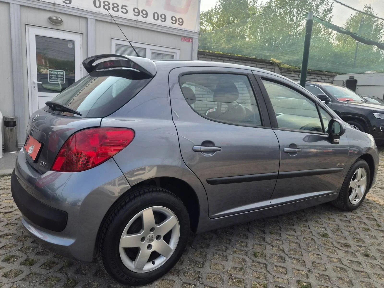 Peugeot 207 1.4i-95кс, снимка 4 - Автомобили и джипове - 55717010