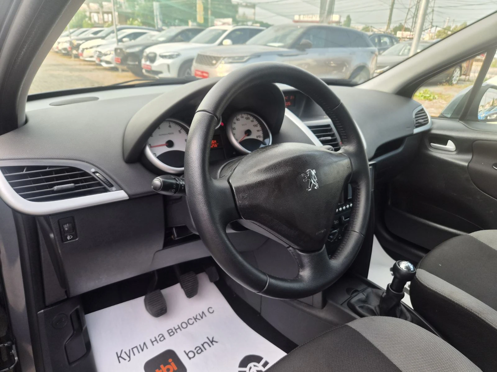 Peugeot 207 1.4i-95кс, снимка 8 - Автомобили и джипове - 55717010