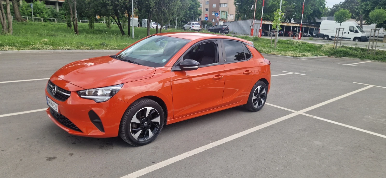Opel Corsa Electric, снимка 2 - Автомобили и джипове - 55875035