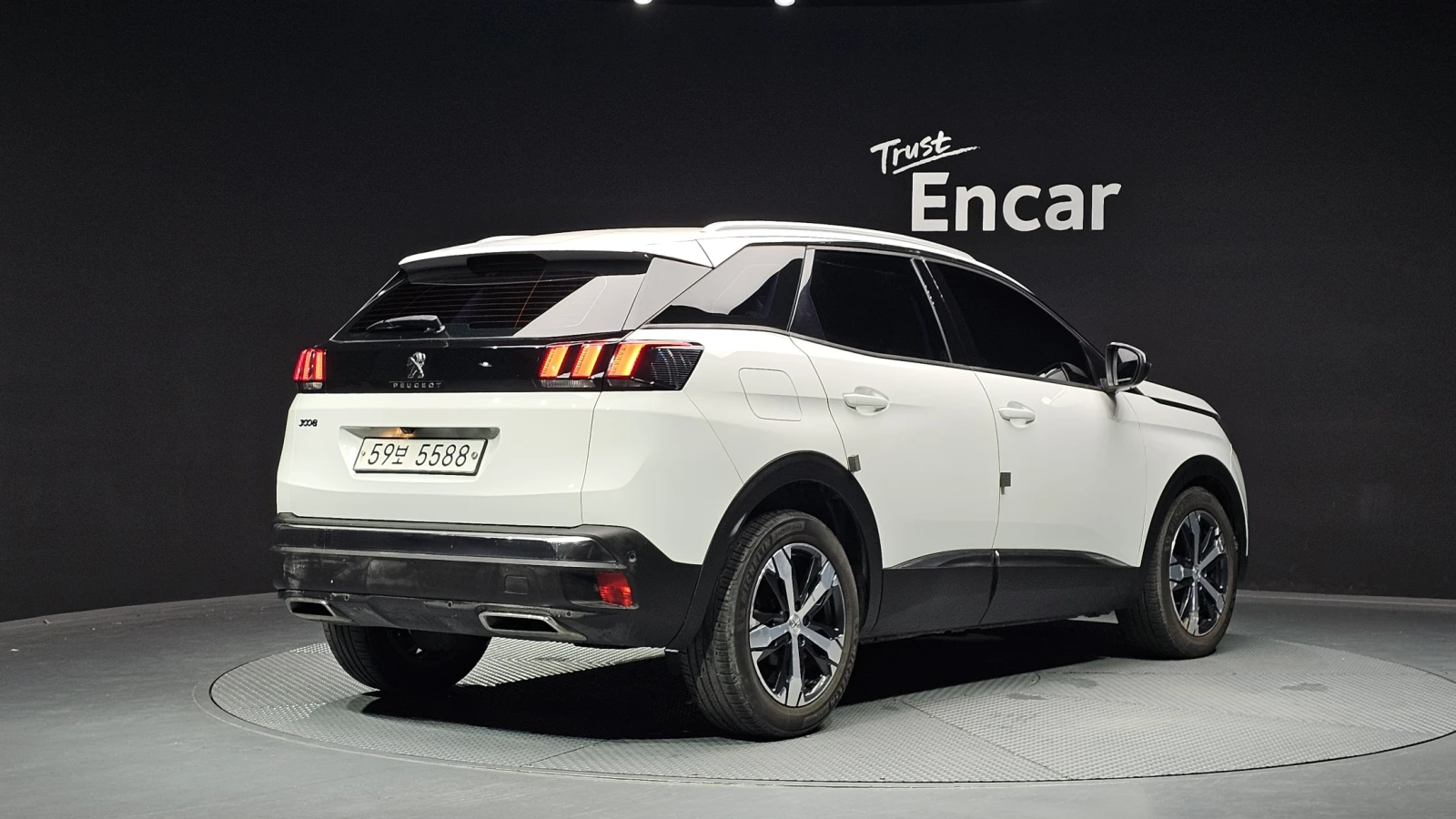 Peugeot 3008 1.6 BlueHDi* BLIND SPOT* КРАЙНА ЦЕНА, снимка 2 - Автомобили и джипове - 55983864