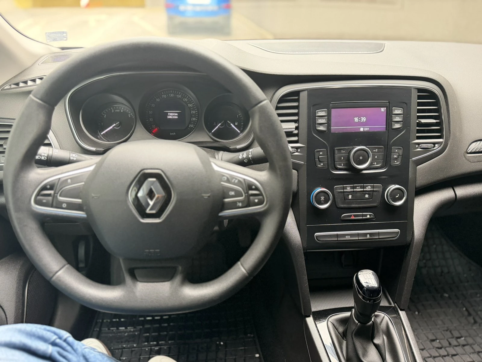 Renault Megane 1.3, снимка 12 - Автомобили и джипове - 56536913