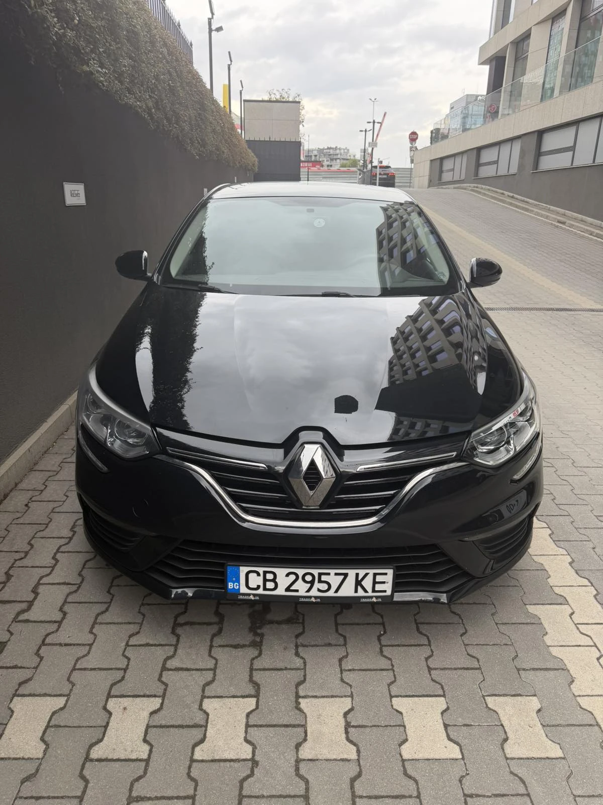 Renault Megane 1.3, снимка 2 - Автомобили и джипове - 56536913