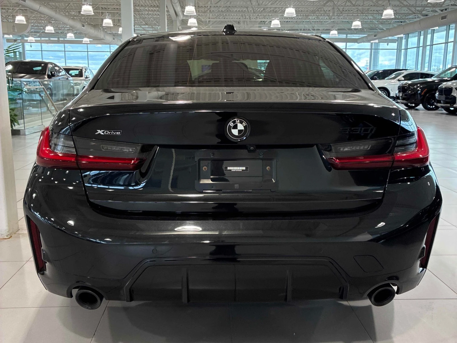 BMW 330 330i xDrive � ����� / 360 / Harman / Carfax | Mobile.bg � ����������� 4