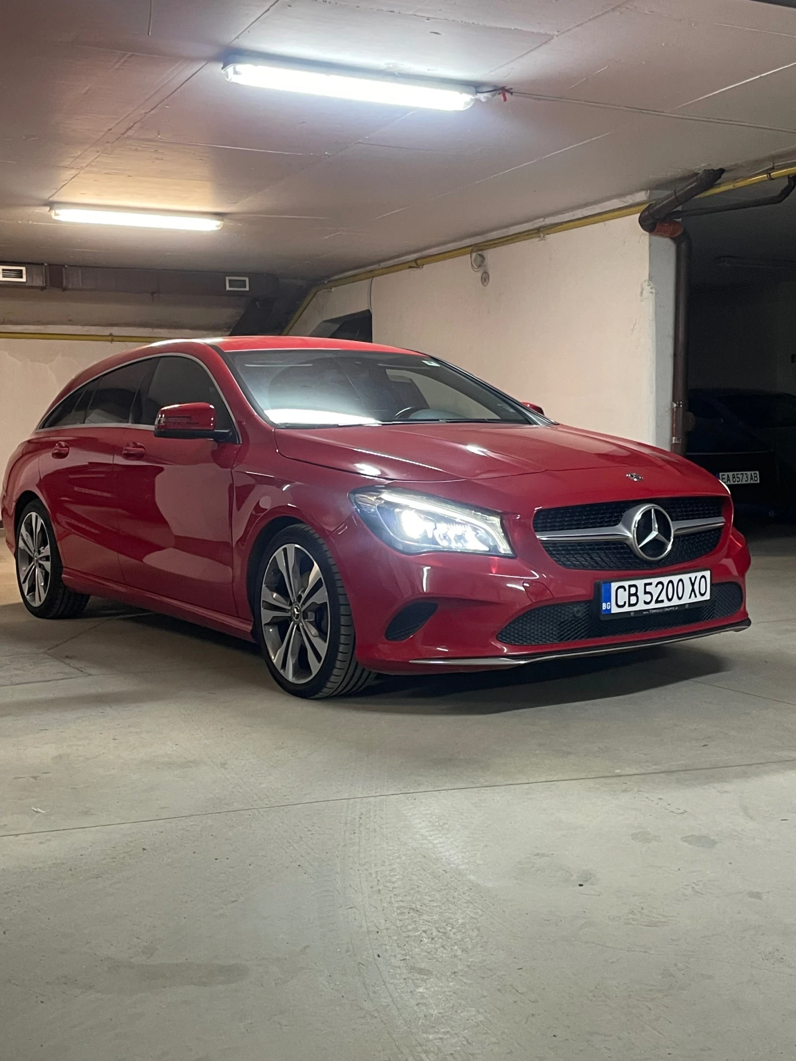 Mercedes-Benz CLA 220 Shooting Brake, снимка 14 - Автомобили и джипове - 56602297