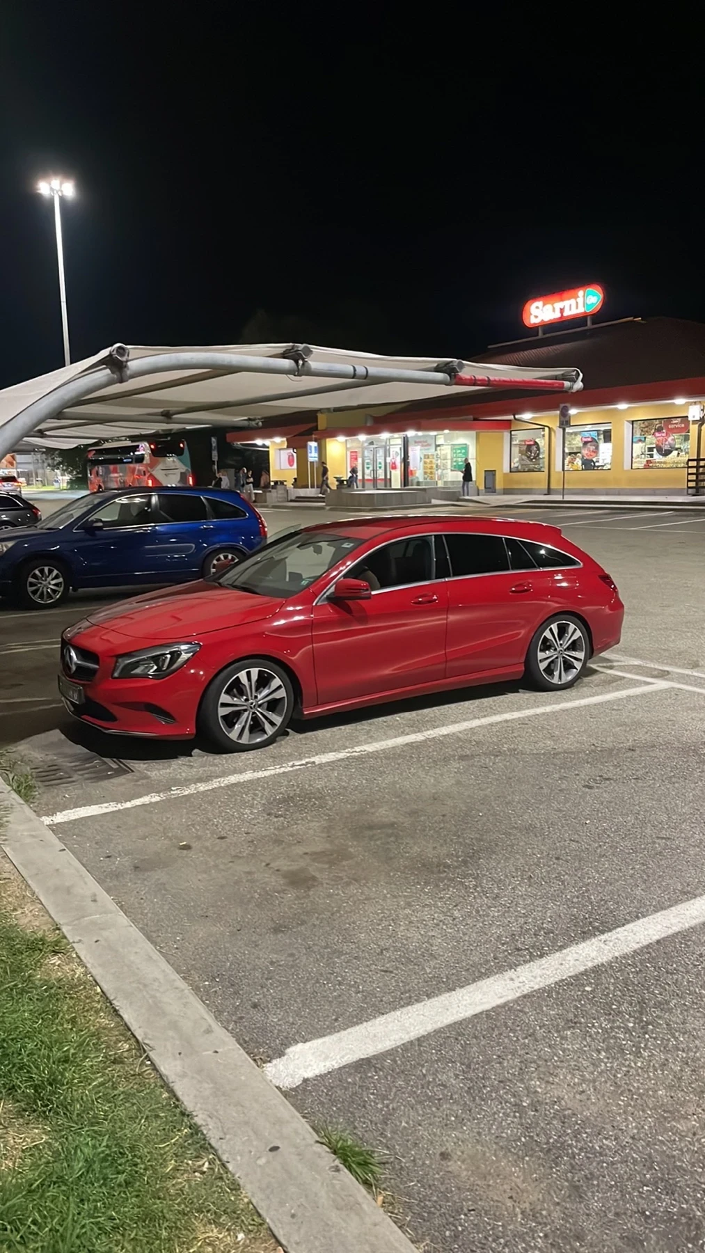 Mercedes-Benz CLA 220 Shooting Brake, снимка 16 - Автомобили и джипове - 56602297