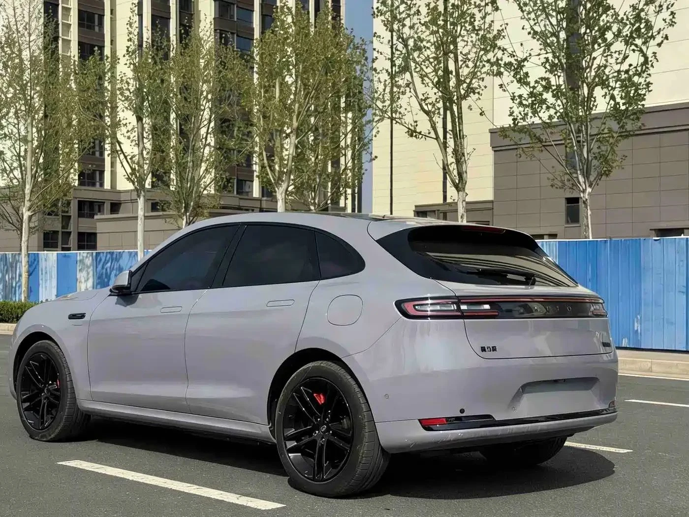 AITO 5, снимка 4 - Автомобили и джипове - 56687825