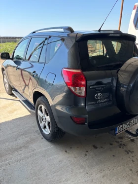 Toyota Rav4 2.2 D4D, снимка 2