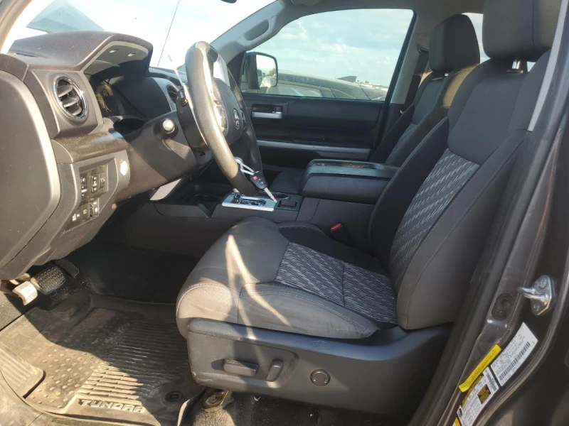 Toyota Tundra CREWMAX SR5 AWD, снимка 7 - Автомобили и джипове - 47978179