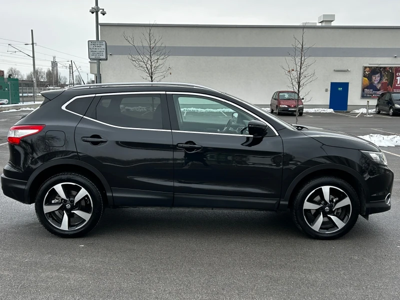 Nissan Qashqai 1.6DCI/360/CAMERA/NAVI/PANORAMA/KEYLESS/NOV, снимка 8 - Автомобили и джипове - 48680844