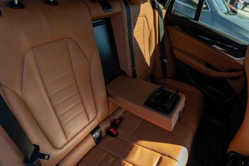 BMW X3 xDrive30e G01 xLine HUD 4x4 HK DrAstPro PrkAstPro, снимка 7 - Автомобили и джипове - 52262686