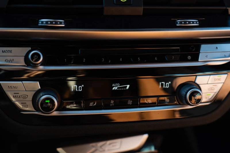 BMW X3 xDrive30e G01 xLine HUD 4x4 HK DrAstPro PrkAstPro, снимка 10 - Автомобили и джипове - 52262686