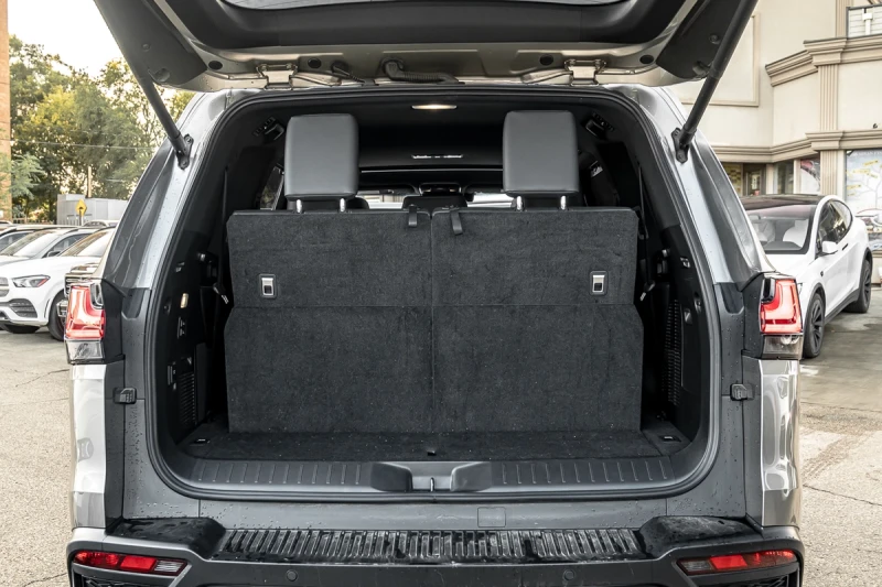 Lexus LX 600 CARFAX* АВТОФИНАНСИРАНЕ* БЕЗ ПЪРВОНАЧАЛНА ВНОСКА* , снимка 15 - Автомобили и джипове - 52901871