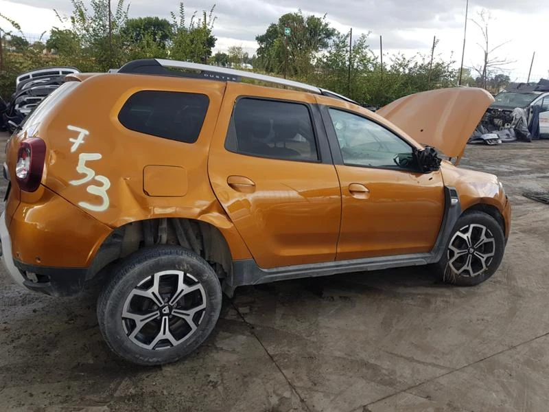 Dacia Duster, снимка 3 - Автомобили и джипове - 45613901