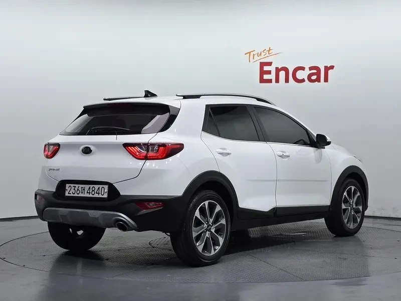 Kia Stonic 1.4 PRESTIGE, снимка 2 - Автомобили и джипове - 55262477