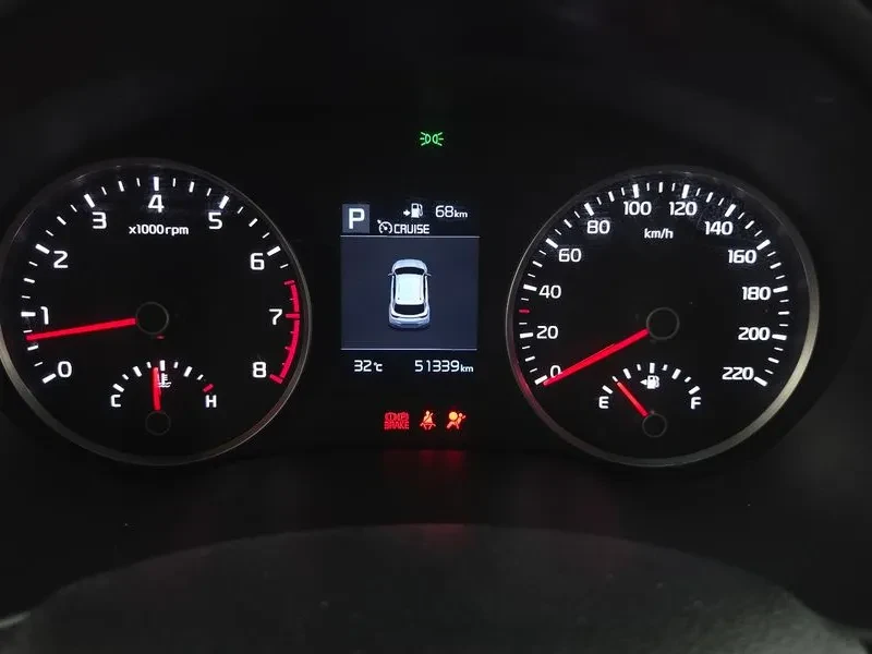 Kia Stonic 1.4 PRESTIGE, снимка 8 - Автомобили и джипове - 55262477