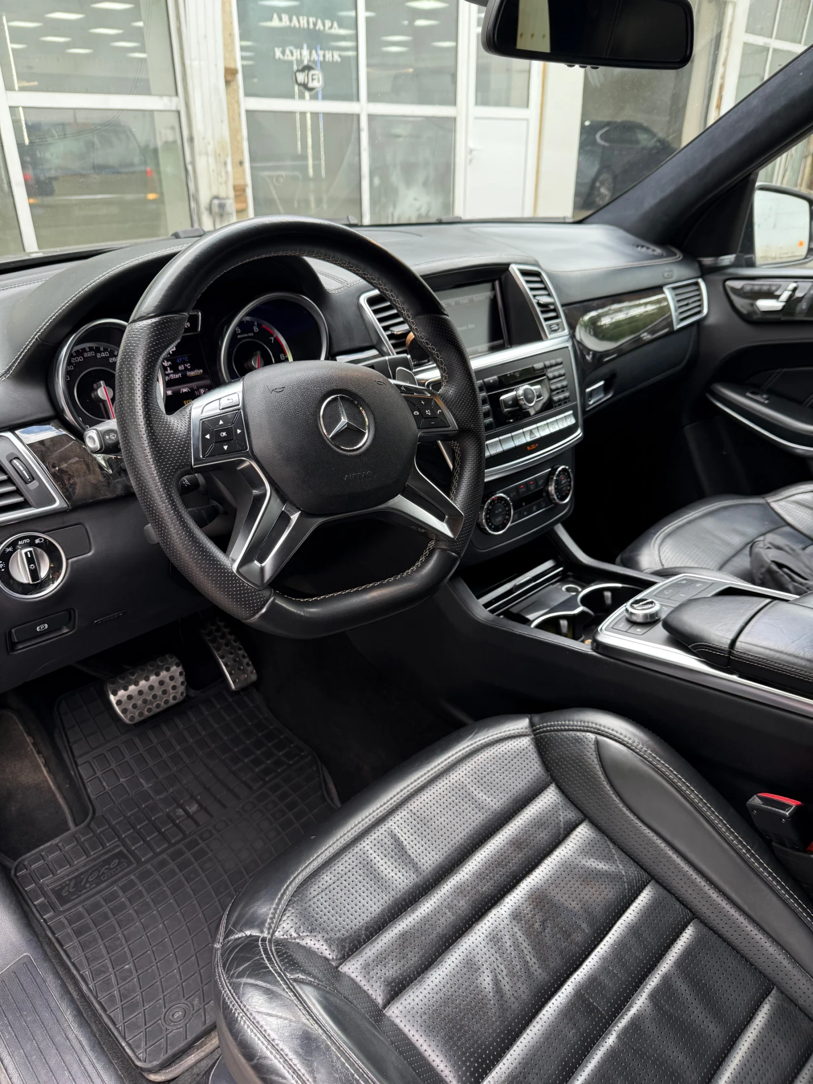 Mercedes-Benz GL 63 AMG  - изображение 10