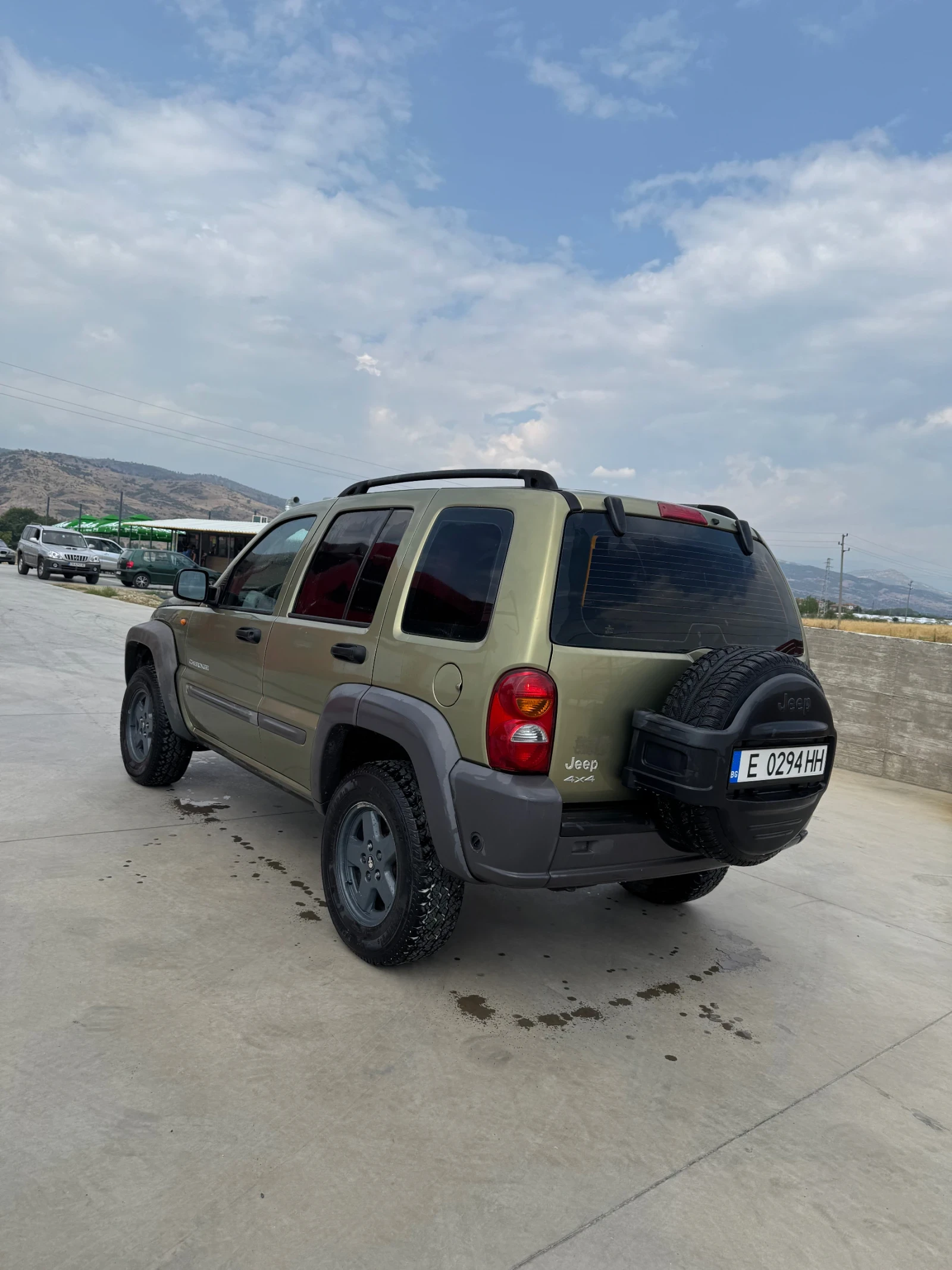 Jeep Cherokee 2.4 с газ - изображение 4