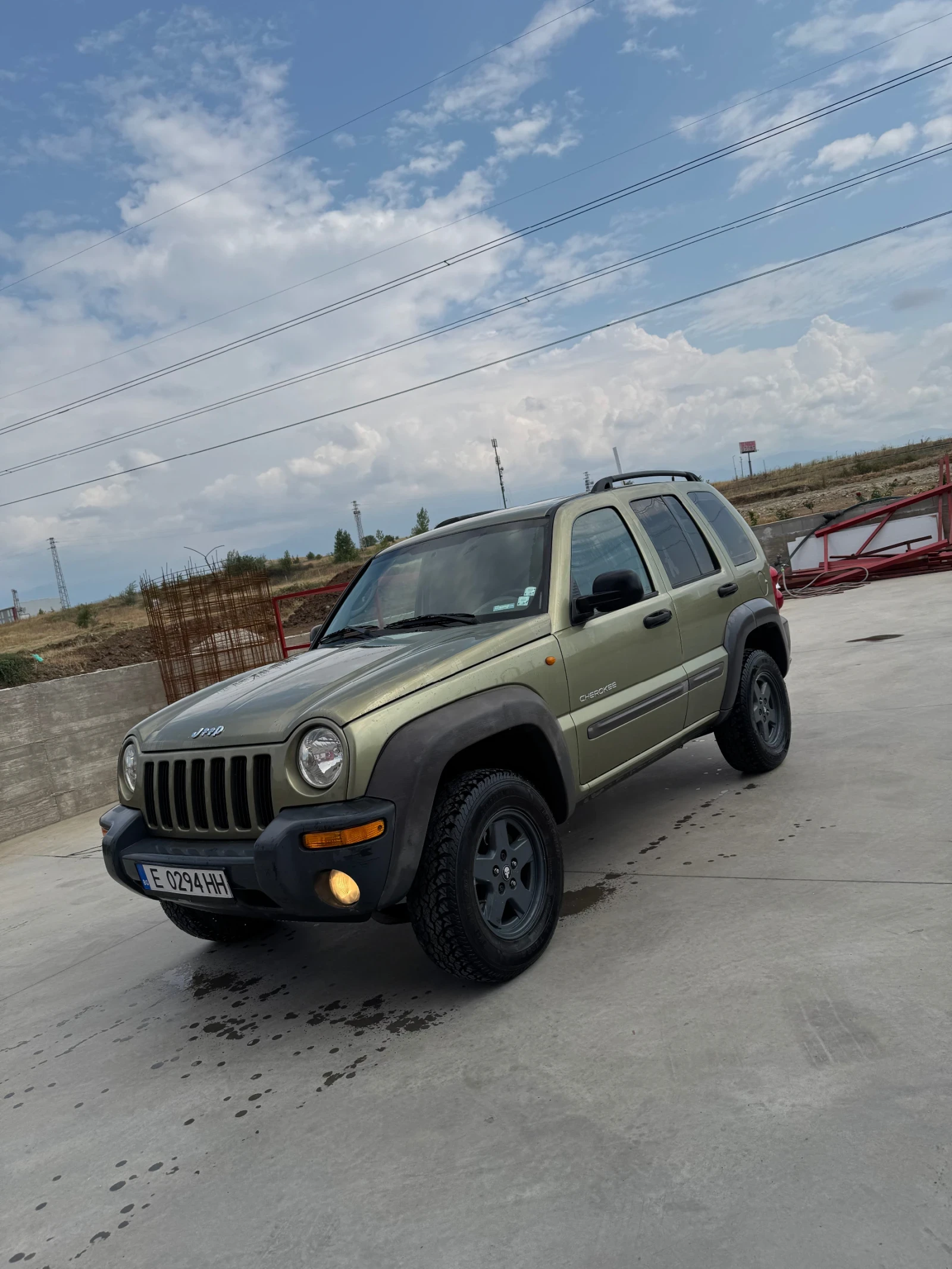 Jeep Cherokee 2.4 с газ - изображение 2