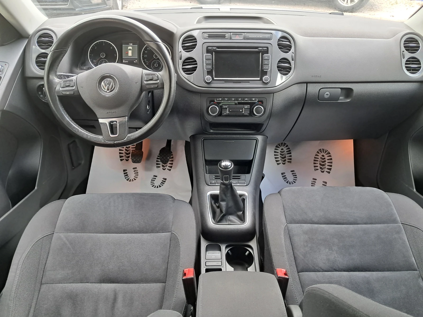 VW Tiguan 2.0TDi-83000 км-КАТО НОВА - изображение 8